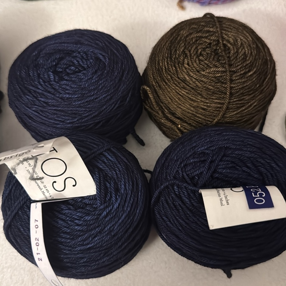 Yarn Collection Rios Merino Wool And More. Lot of Assorted Colors - Picture 3 of 6